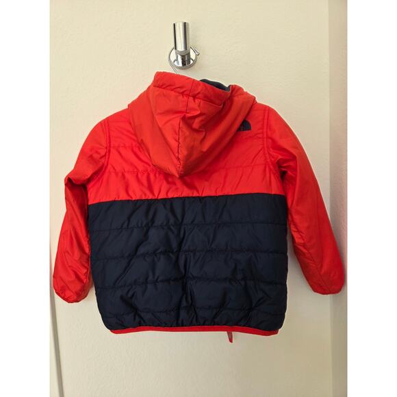 The North Face Reversible Hooded Jacket - Picture 6 of 7